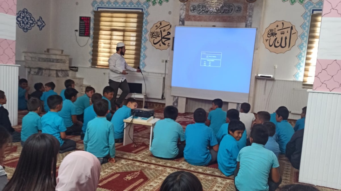 Ortakuyu İlkokul ve Ortaokul Öğrenci ve Öğretmenleri Tarafından, Mevlid-i Nebî Haftası Dolayısıyla camii ziyareti yapıldı.